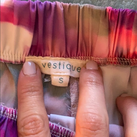 Multicolored shorts - Picture 2 of 2